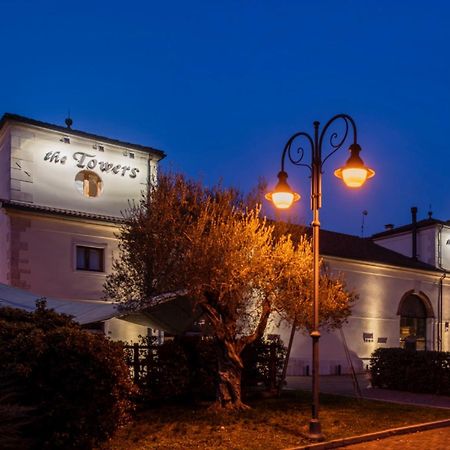 Alloggi The Towers Montebello Vicentino المظهر الخارجي الصورة